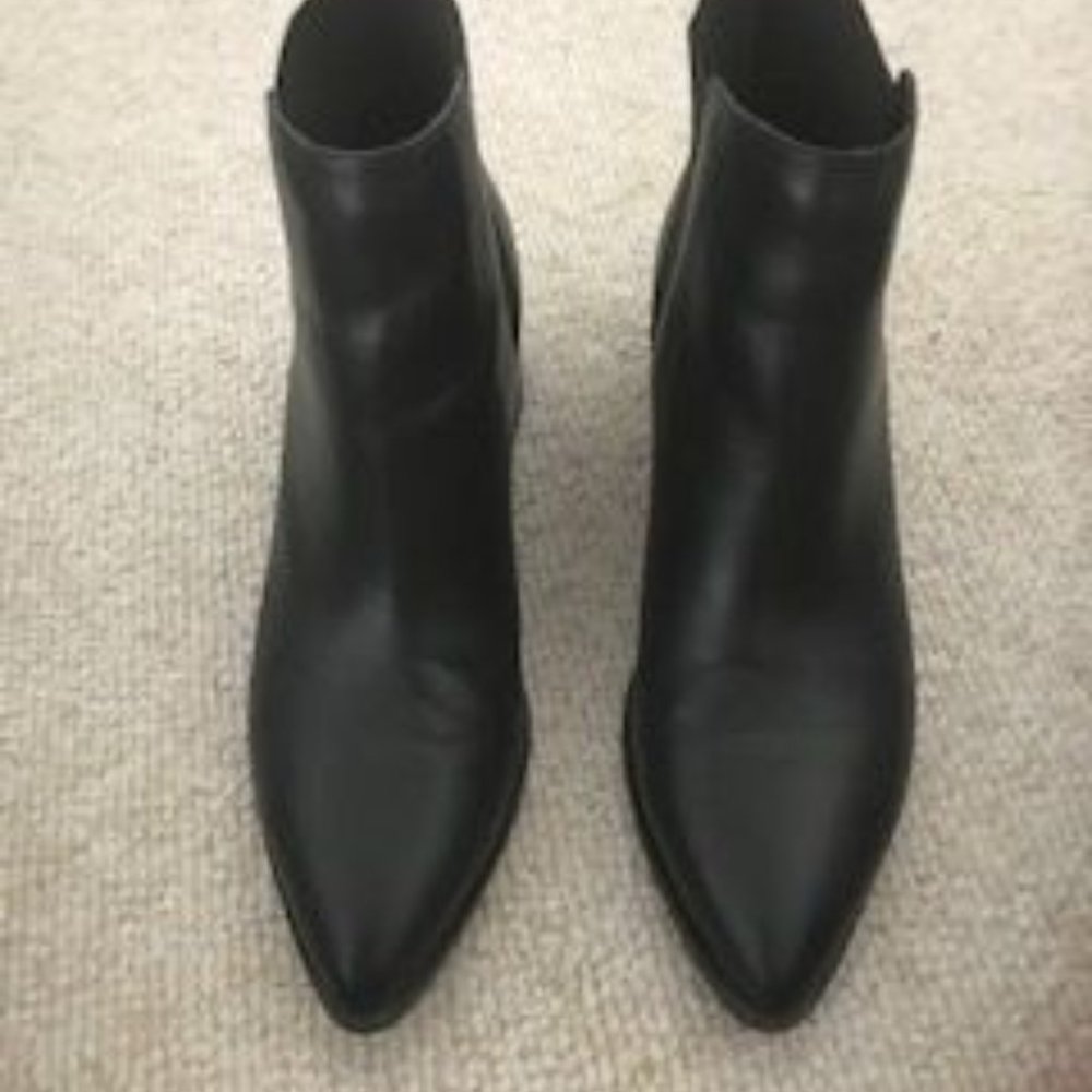 Chinese Laundry women's boots  style FINN size 10